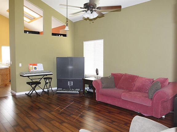 3rd image of 2636 Eagle Rock Cir