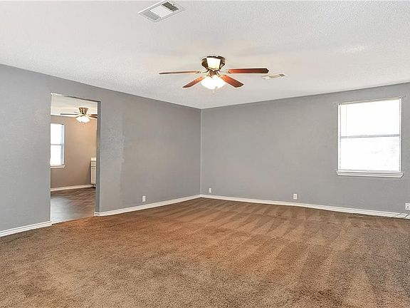4th image of 1225 W Bullock St