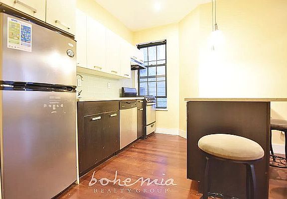 3rd image of 514 W 135th St APT 9