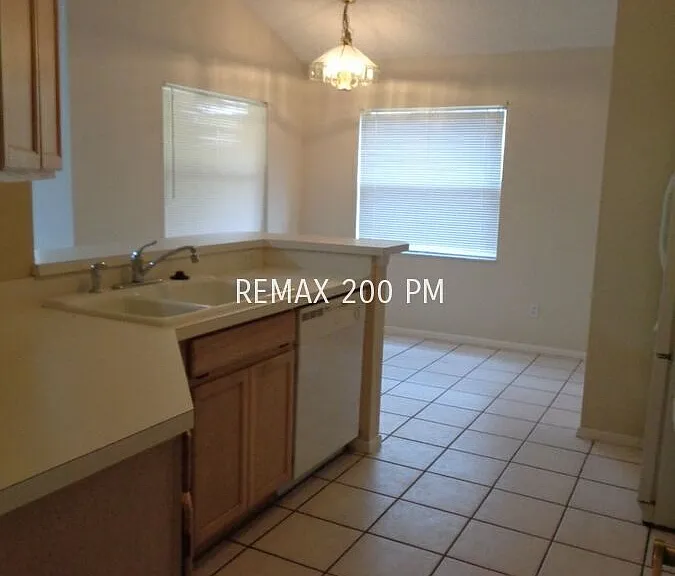 2125 River Park Blvd — Photo 12