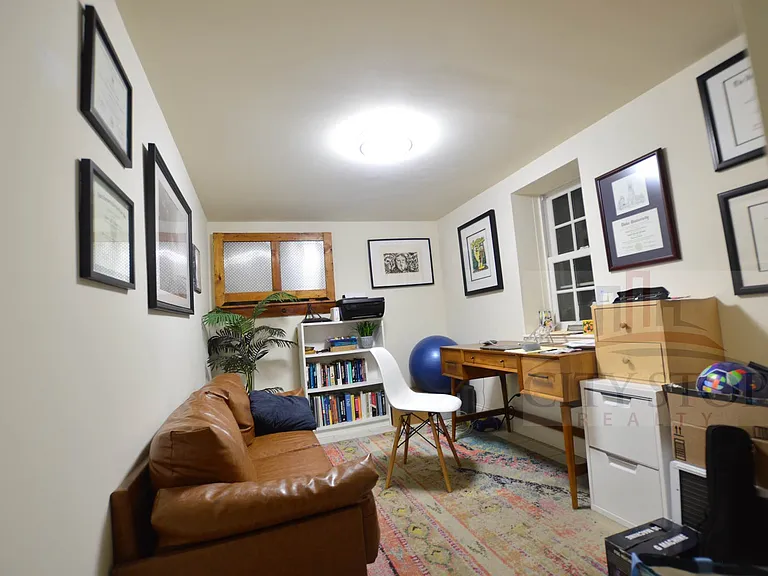 49 W 74th St #1R — Photo 4