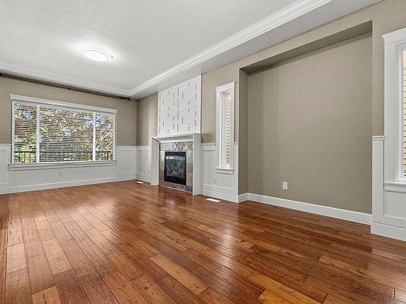 3rd image of 24699 103a Ave