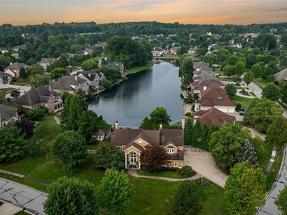 2nd image of 3584 Bay Hill Dr