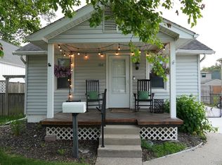 106 S Marias Ave, Clawson, MI 48017
