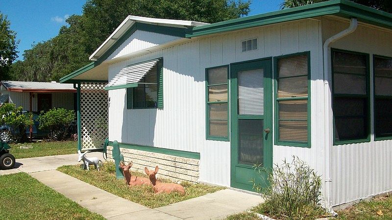 1st image of 41 Lake Griffin Dr
