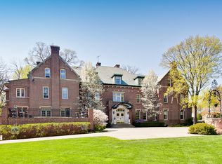 1007 Hawthorne Pl, Lake Forest, IL