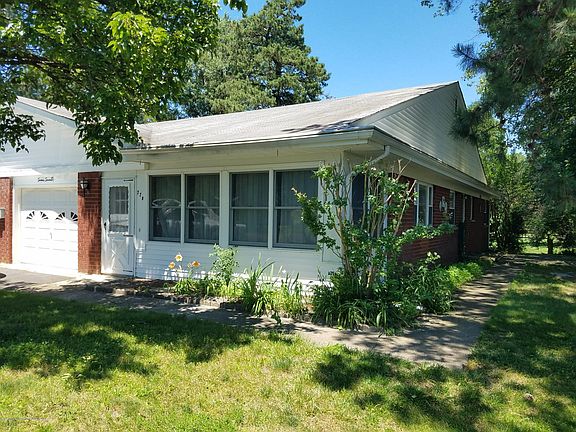 2nd image of 77 B Belhaven Court