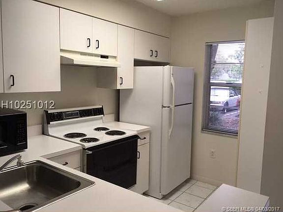 5th image of 2236 N Cypress Bend Dr APT 103