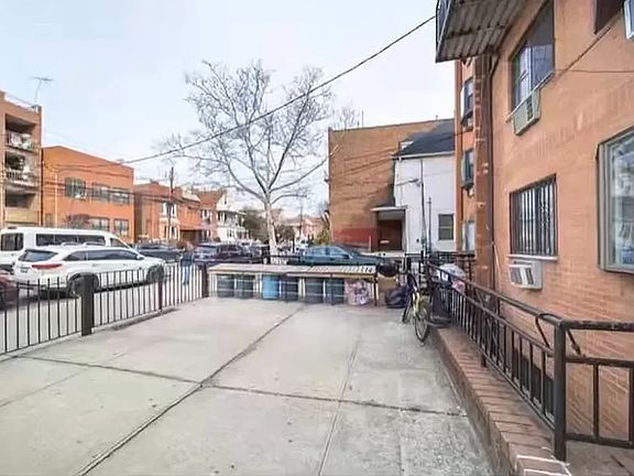 3rd image of 104-28 38th Ave Unit 8