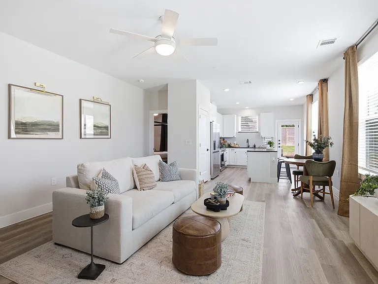 HARMON Melissa by Crescent Communities — Photo 2