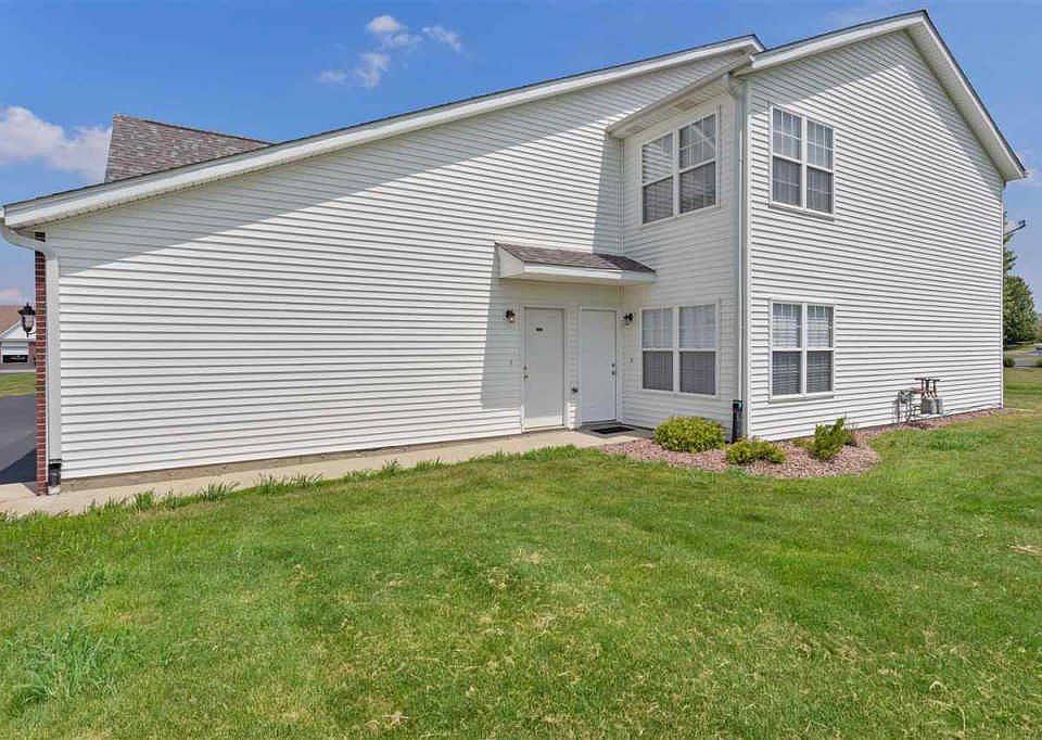 1st image of 6447 Oak Crest Ln