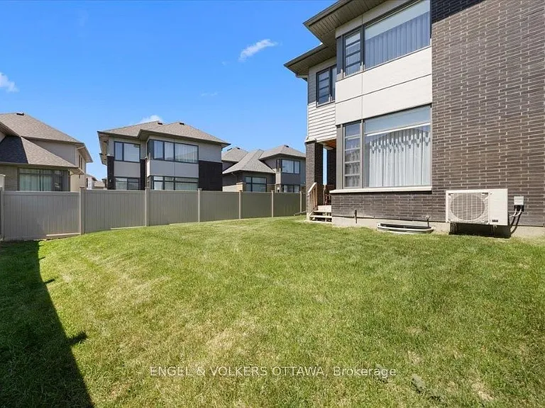 699 Honeydew St — Photo 32