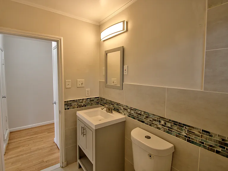 505 Nassau St — Photo 17