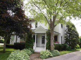 496 E Main St, Harbor Springs, MI 49740