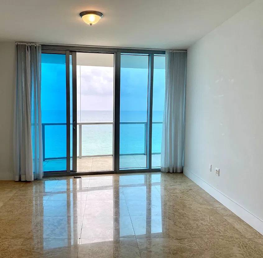 17001 Collins Ave — Photo 4