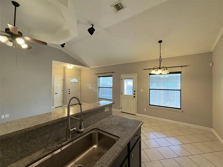 216 Anne Louise Dr #A — Photo 10