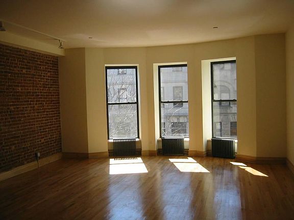3rd image of 123 W 120th St APT 2