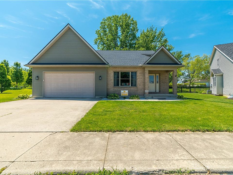 1st image of 132 Village Green Dr
