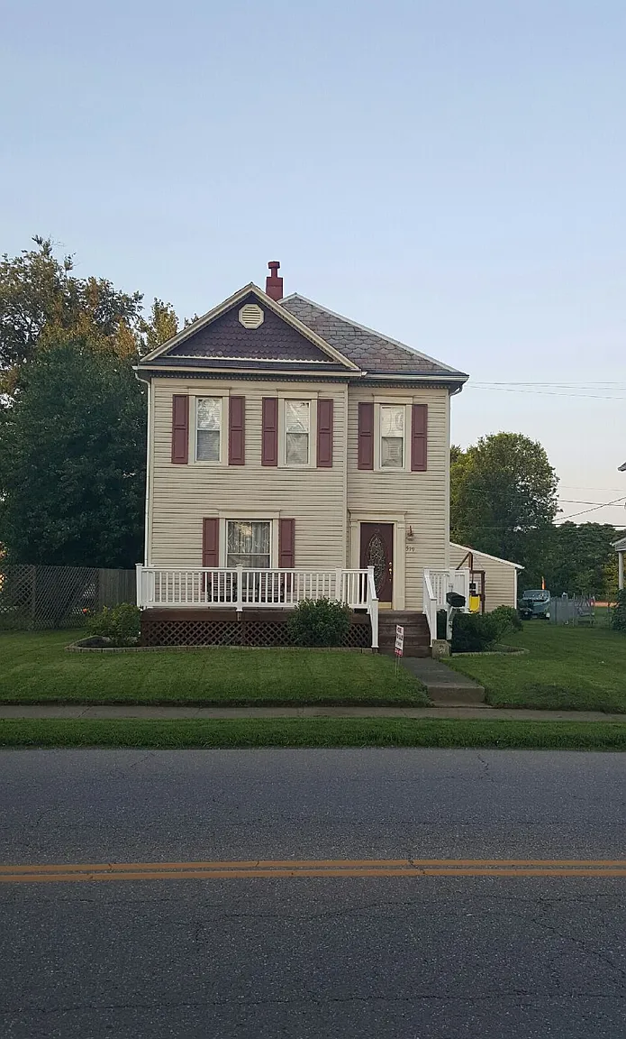 519 N Wooster Ave photo 1