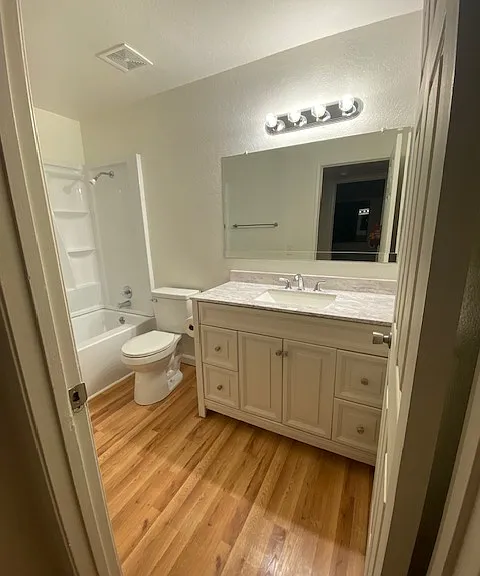 1515 N Sierra Way #12 — Photo 2