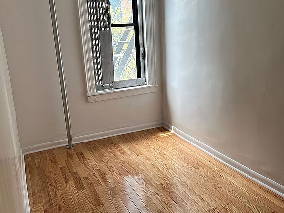 5th image of 501 W 133rd St APT 12