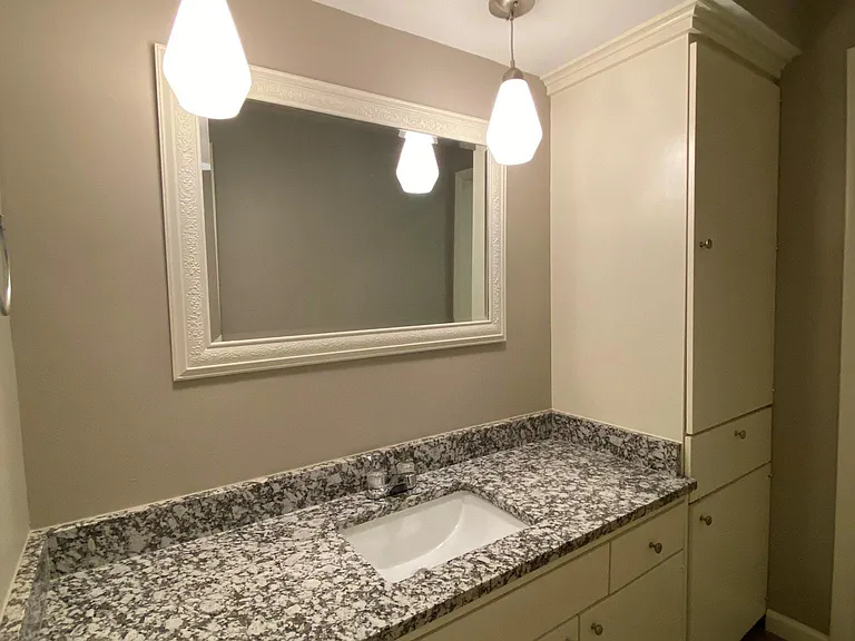 6912 S 67th East Ave — Photo 11