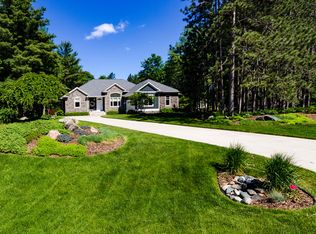 2194 N Rolling Ridge Dr, Midland, MI 48642