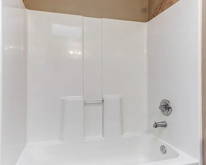 3289 Emerald Point Dr — Photo 22