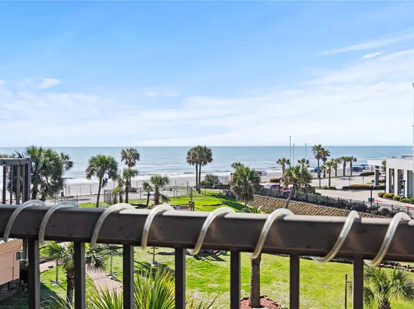 9520 Seawall Blvd APT 315, Galveston, TX 77554