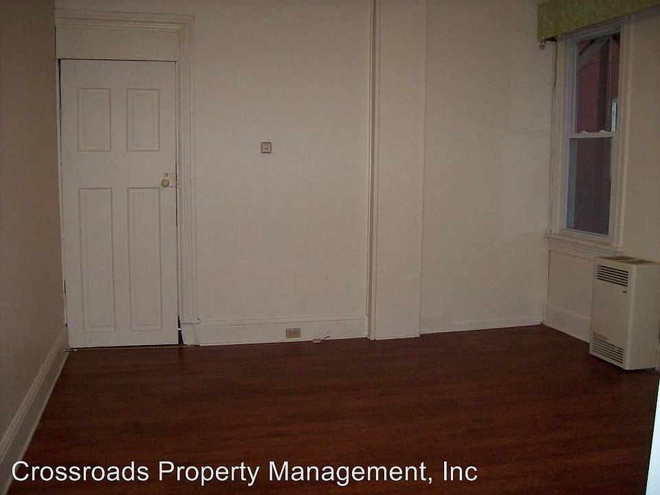 2nd image of 607 W Orange St APT 2