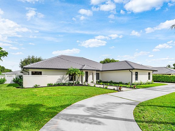 5th image of 4379 St. Andrews Drive
