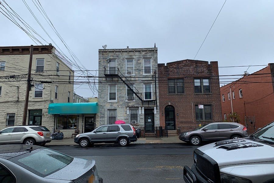 1st image of 3060 14th St