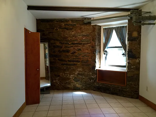 Rented by Adir Realty | media 35