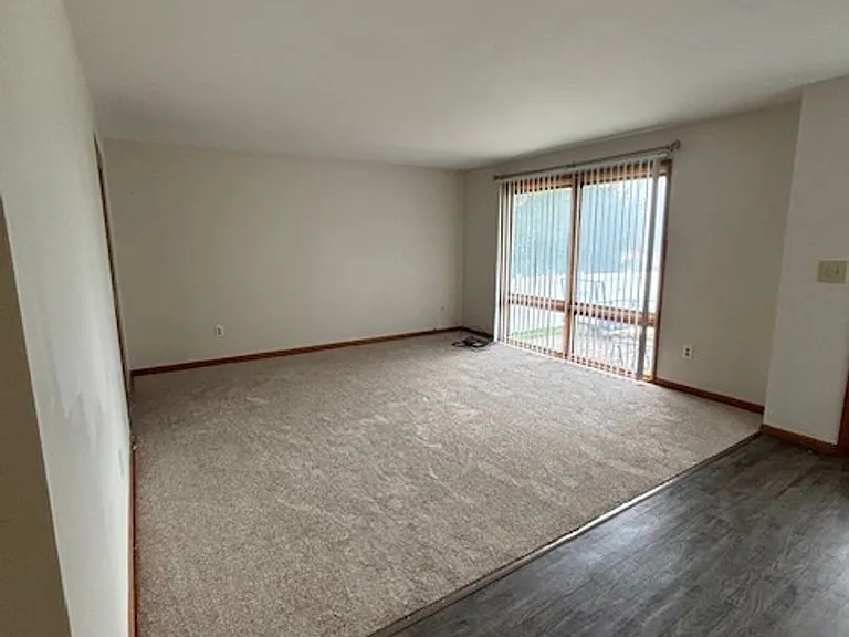 6463-65 Wells Drive — Photo 3
