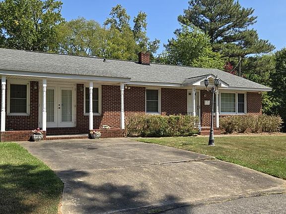 2nd image of 127 Poplar St