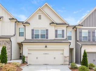 1020 Pearce Way NE, Gainesville, GA 30501