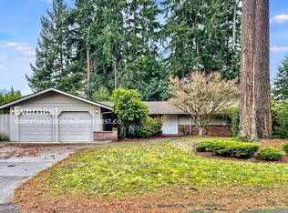 9039 SE 59th St, Mercer Island, WA 98040