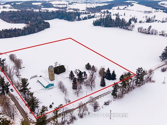 2nd image of 7596 Vimy Ridge Rd