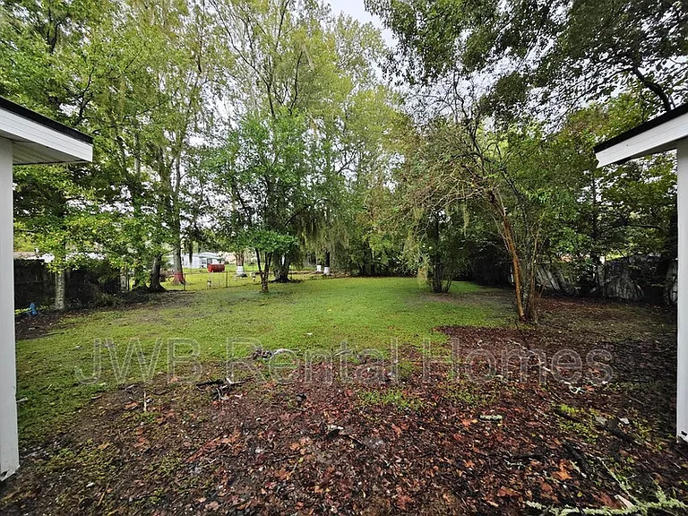4737 Portsmouth Ave — Photo 11