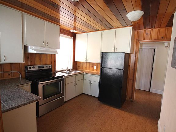 5th image of 1135 Emerson St APT 100