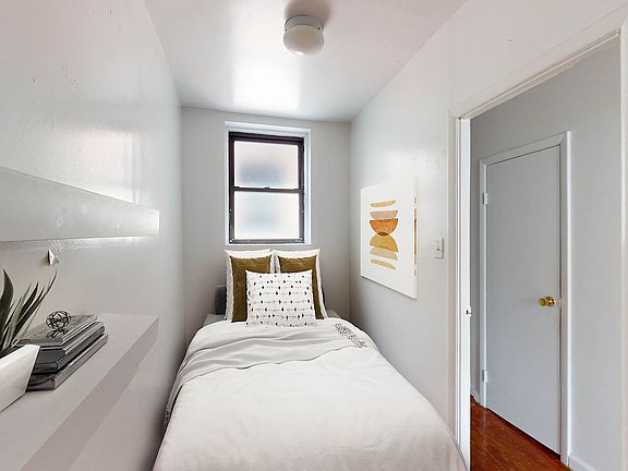 2nd image of 255 W 12th St #3N