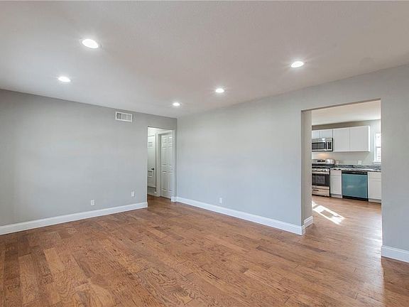 3rd image of 4212 Monna St