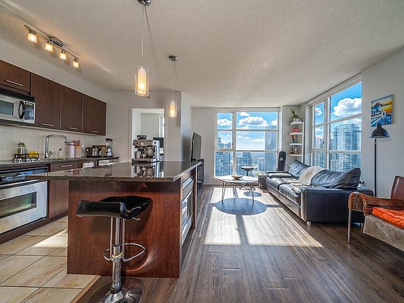 3rd image of 1199 Seymour St #2908