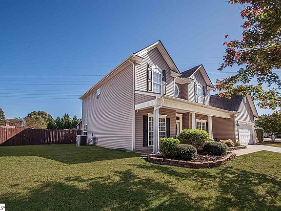 4th image of 6 Lady Fern Way