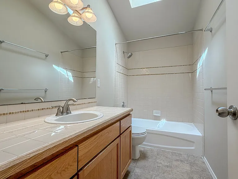 8538 Midvale Ave N #B — Photo 14