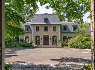 232 Cleft Rd, Mill Neck, NY 11765