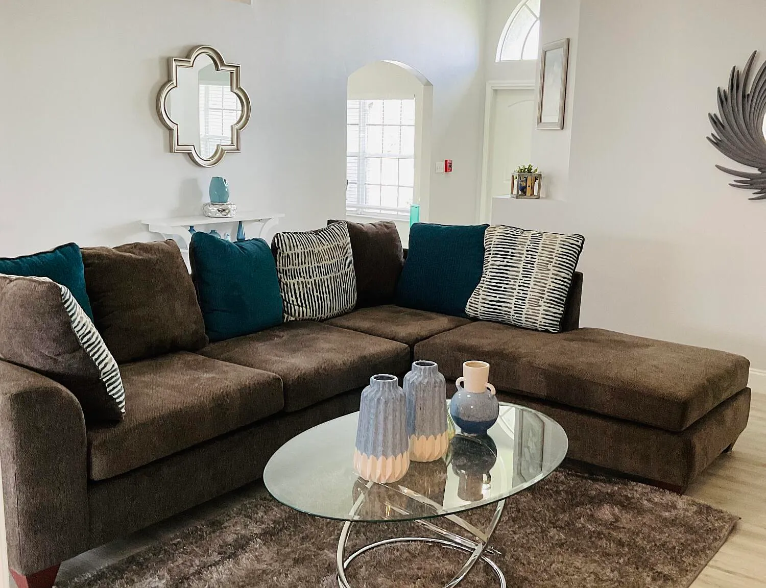 4 bed, 3.0 bath, 2121 sqft, $2,800 — Photo 4