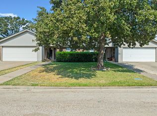 421/423 Bond St, Hillsboro, TX 76645