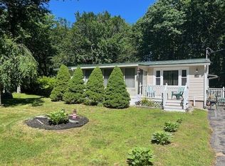 158 Chases Pond Rd, York, ME 03909