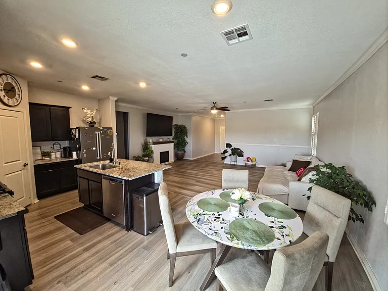 16877 Desert Willow St — Photo 3